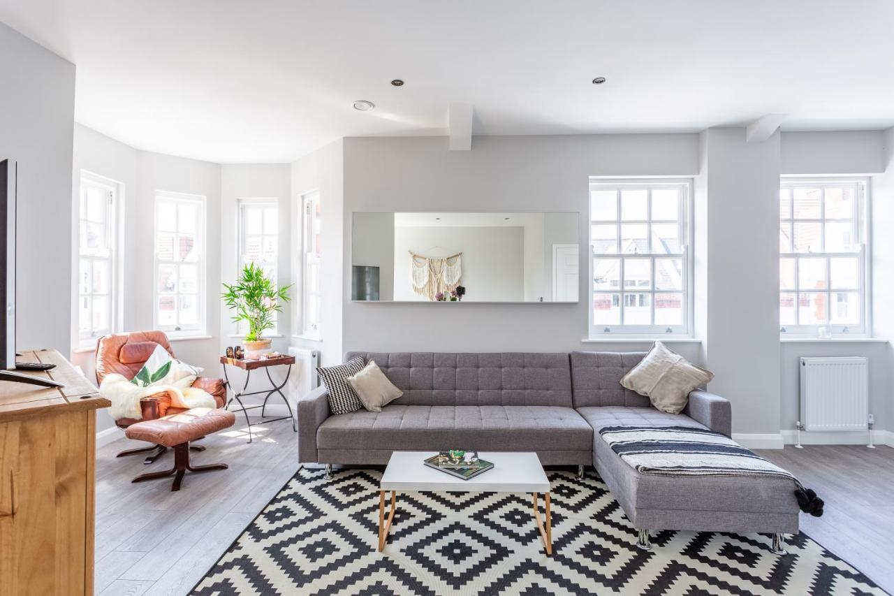 2 Bedroom Apartments With Sofa Bed In Southend 외부 사진