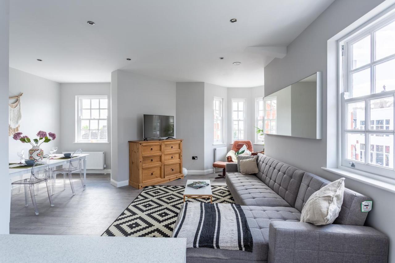 2 Bedroom Apartments With Sofa Bed In Southend 외부 사진