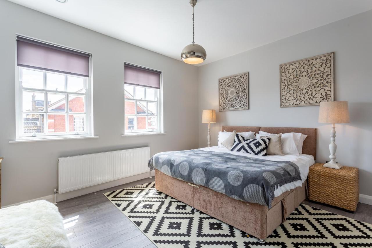 2 Bedroom Apartments With Sofa Bed In Southend 외부 사진
